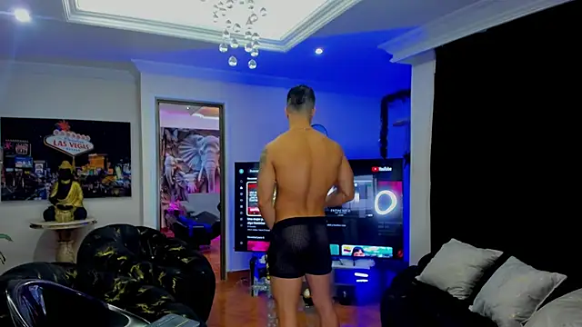 Snapshot of Lukas_Green chatting on 12-02-25, 05:13 Lukas Green online show from 12-02-25, 05:13