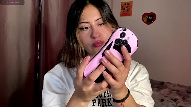 emma  bell  online show from 09-29-25, 01:38