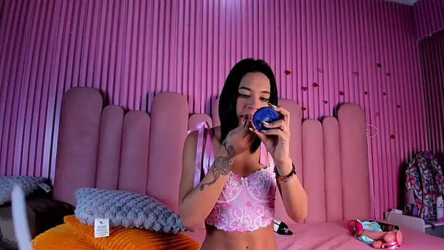 Snapshot of AgataDoll chatting on 09-30-25, 08:03 AgataDoll online show from 09-30-25, 08:03