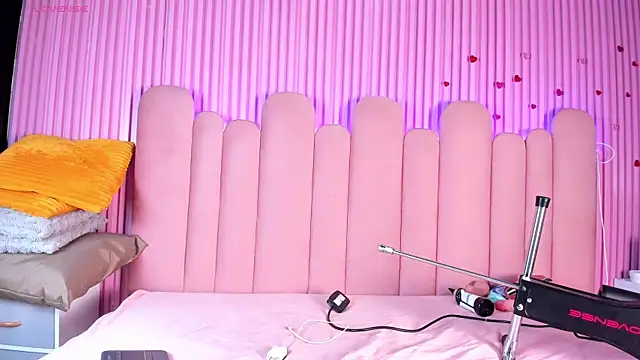 Snapshot of AgataDoll chatting on 10-01-25, 08:15 AgataDoll online show from 10-01-25, 08:15