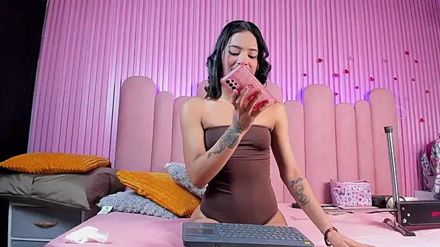 Snapshot of AgataDoll chatting on 10-21-25, 08:31 AgataDoll online show from 10-21-25, 08:31