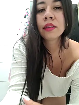 Snapshot of Yuli_Mars chatting on 10-10-25, 09:36 Yuli Mars online show from 10-10-25, 09:36