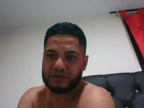 Snapshot of Alexanonimo chatting on 10-29-25, 03:53 Alexanonimo online show from 10-29-25, 03:53