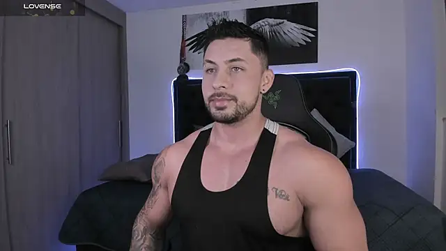 santi aesthetic online show from 05-11-26, 03:34