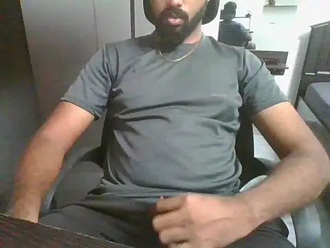 lovelyakash69 online show from 10-14-25, 10:16