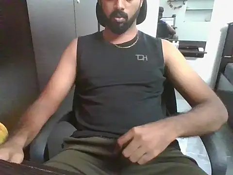 lovelyakash69 online show from 03-01-26, 07:10