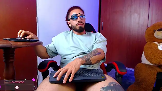 Snapshot of pirata_fitness chatting on 09-18-25, 09:06 pirata fitness online show from 09-18-25, 09:06