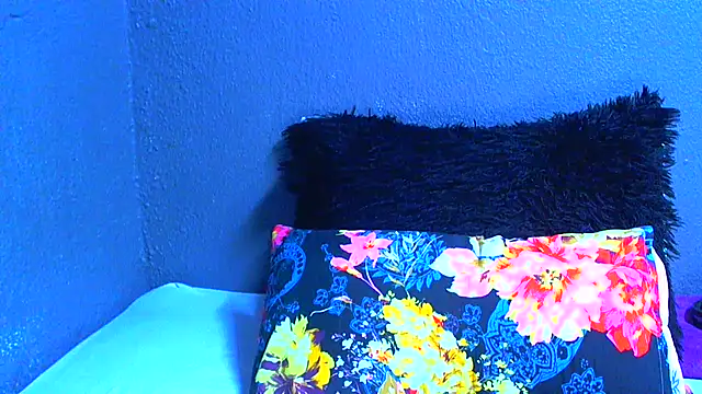SMALLBOOBSXX online show from 07-04-26, 05:13