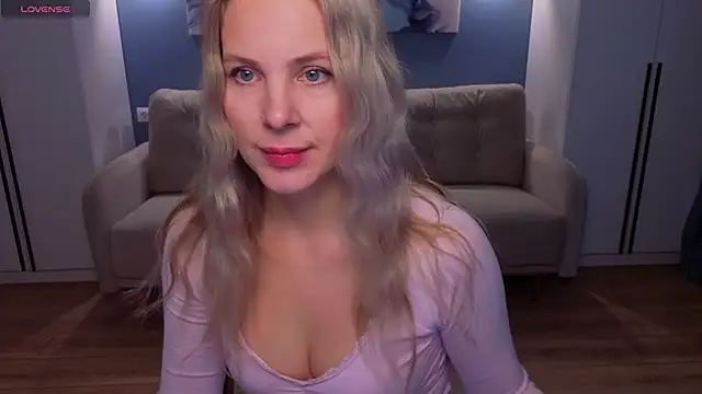 MelanieBennett online show from 05-10-26, 06:07