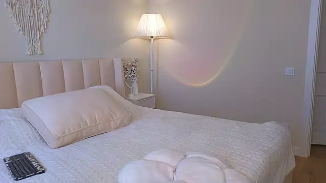 Candymrr online show from 11-25-25, 05:40