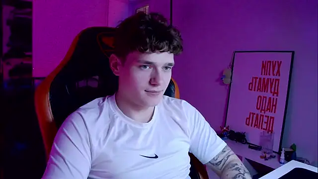 DanyDavis online show from 10-04-25, 07:23