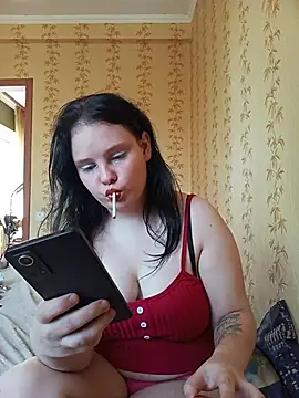 Snapshot of SweetPiggyx chatting on 07-02-26, 12:33 SweetPiggyx online show from 07-02-26, 12:33