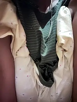 Desi Bhabi 01 online show from 10-02-25, 05:47