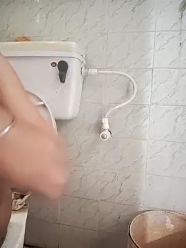 Desi Bhabi 01 online show from 10-09-25, 06:44