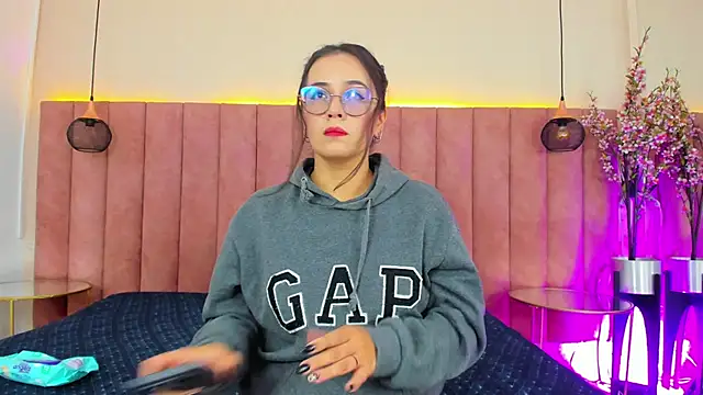 Snapshot of MeliissaAdamss chatting on 09-19-25, 09:15 MeliissaAdamss online show from 09-19-25, 09:15