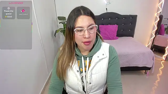 saaya tay online show from 09-16-25, 03:18