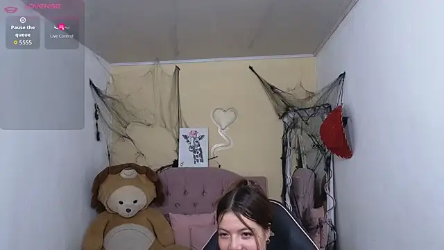 kissy tay online show from 10-26-25, 11:49