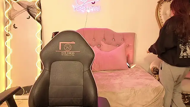 kissy tay online show from 11-04-25, 11:42