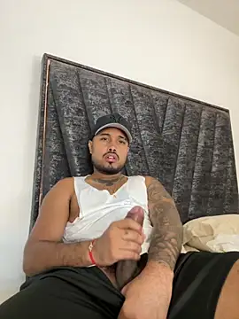 Snapshot of PapiStan chatting on 09-23-25, 04:59 PapiStan online show from 09-23-25, 04:59