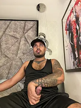 Snapshot of PapiStan chatting on 11-07-25, 09:37 PapiStan online show from 11-07-25, 09:37