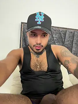 Snapshot of PapiStan chatting on 11-09-25, 05:50 PapiStan online show from 11-09-25, 05:50