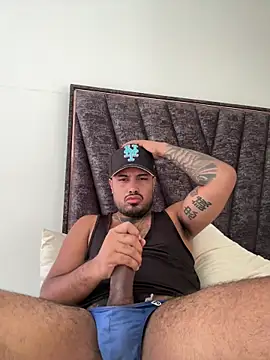 Snapshot of PapiStan chatting on 11-09-25, 09:35 PapiStan online show from 11-09-25, 09:35