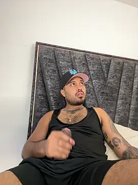 Snapshot of PapiStan chatting on 11-13-25, 01:59 PapiStan online show from 11-13-25, 01:59