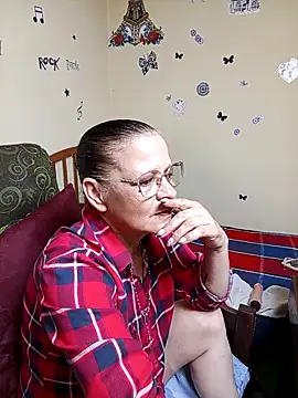 katrina perez online show from 10-05-25, 07:23