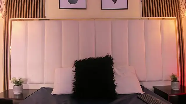 AmmberJones online show from 03-21-25, 03:33