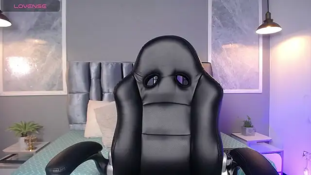 AmmberJones online show from 03-22-25, 03:30