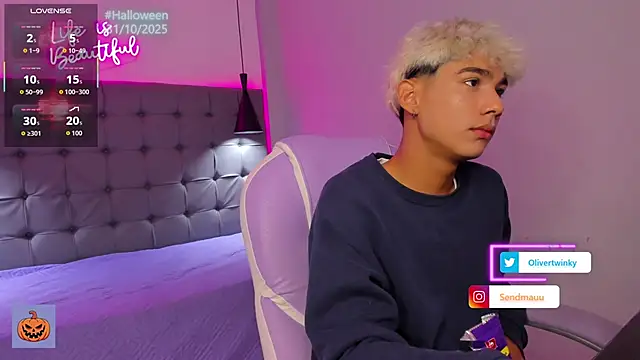 OliverTwinky online show from 10-24-25, 01:46