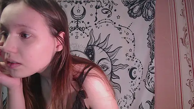 Thighswithspikes online show from 01-14-26, 08:20