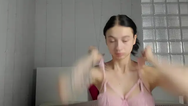 Chatty Alice online show from 09-13-25, 01:16