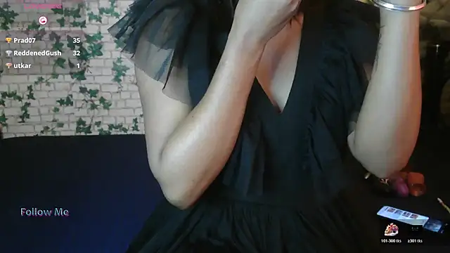 Snapshot of Trishna_love chatting on 11-01-25, 03:08 Trishna love online show from 11-01-25, 03:08