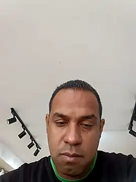 Snapshot of elnegro707070 chatting on 10-07-25, 11:29 elnegro707070 online show from 10-07-25, 11:29