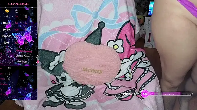 w3tkittty online show from 10-21-25, 10:54