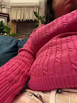 Snapshot of w3tkittty chatting on 02-12-26, 04:07 w3tkittty online show from 02-12-26, 04:07