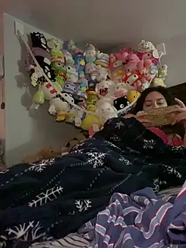 Snapshot of w3tkittty chatting on 02-19-26, 01:12 w3tkittty online show from 02-19-26, 01:12