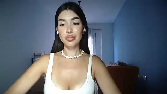 Snapshot of Bellavita_ chatting on 09-18-25, 03:03 Bellavita online show from 09-18-25, 03:03