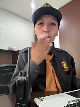 Snapshot of MELODY__06 chatting on 10-09-25, 12:14 MELODY 06 online show from 10-09-25, 12:14