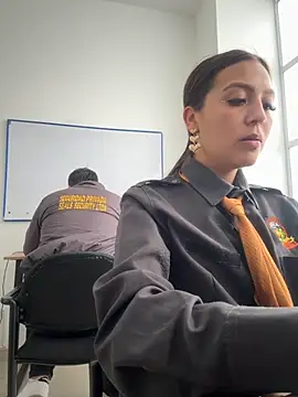 Snapshot of MELODY__06 chatting on 11-02-25, 01:46 MELODY 06 online show from 11-02-25, 01:46