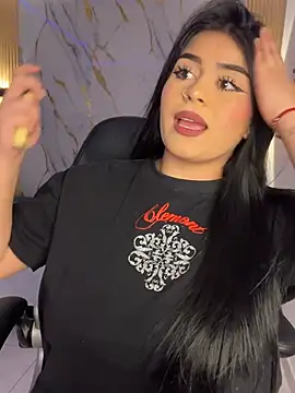 Snapshot of Kariina__69 chatting on 03-13-26, 02:29 Kariina 69 online show from 03-13-26, 02:29