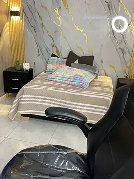 Snapshot of Kariina__69 chatting on 03-19-26, 03:21 Kariina 69 online show from 03-19-26, 03:21