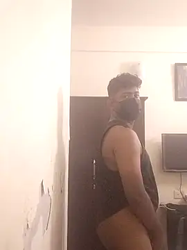 Snapshot of UrbanUtopia chatting on 09-09-25, 12:59 UrbanUtopia online show from 09-09-25, 12:59