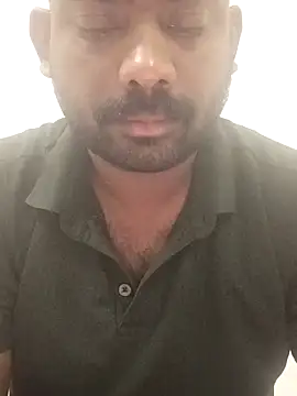 Snapshot of UrbanUtopia chatting on 09-10-25, 04:07 UrbanUtopia online show from 09-10-25, 04:07