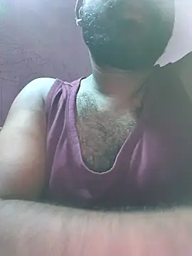 Snapshot of UrbanUtopia chatting on 10-20-25, 05:02 UrbanUtopia online show from 10-20-25, 05:02