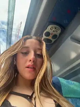 Snapshot of Baby__Otaku chatting on 02-17-26, 06:58 Baby Otaku online show from 02-17-26, 06:58