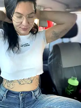 MeekyRich online show from 10-20-25, 04:57