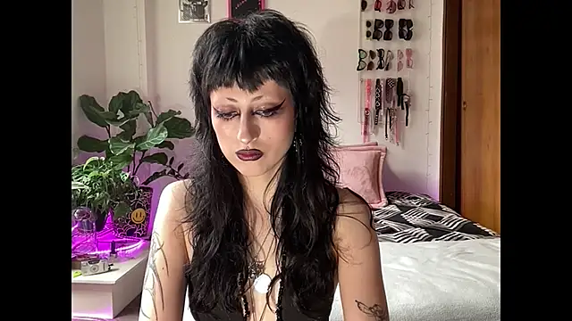 ELENA UMBRA online show from 12-20-25, 03:30