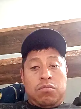 Snapshot of luuiss12 chatting on 09-12-25, 09:59 luuiss12 online show from 09-12-25, 09:59